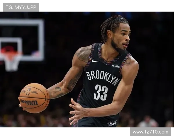 克拉克斯顿表现出色两双数据助力球队赢得胜利贡献10分11篮板3助攻2盖帽